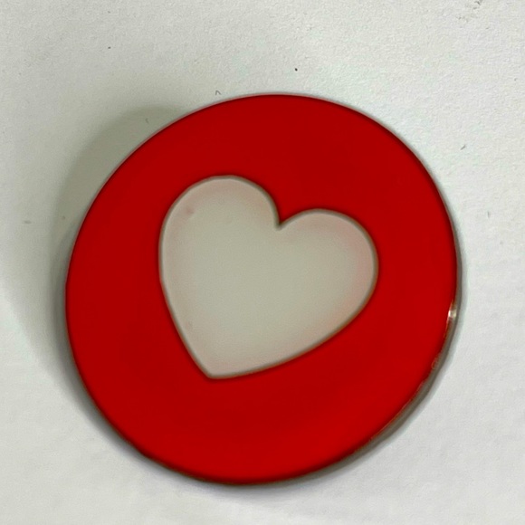 Emoji pins lot Smily Face Heart Instagram Set of 4 New - Picture 4 of 7